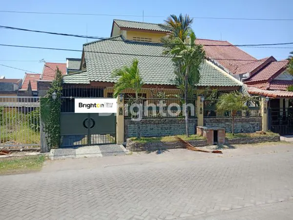 image RUMAH 2 LANTAI DI LINGKUNGAN NYAMAN SIAP HUNI (1)