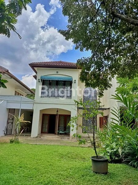 JUAL CEPAT RUMAH  MEWAH DI KUNINGAN