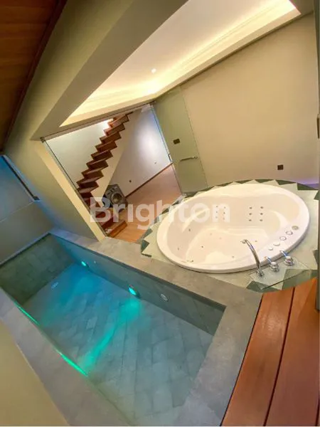 image SMART LUXURY VILLA WITH HIGH END MATERIAL EQUIPMENT AND FURNITURE (2)