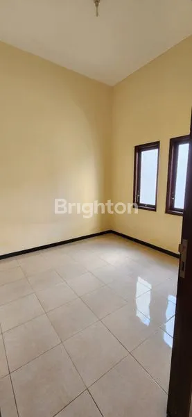 image RUMAH DI SEKARTAJI SEMAMPIR KOTA KEDIRI (3)