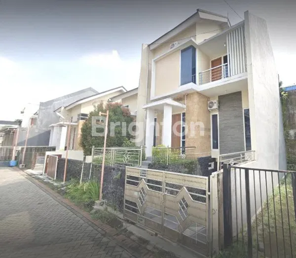 image RUMAH CANTIK SEMI FURNISHED SIAP HUNI AREA KENDALSARI CENGGER AYAM (1)