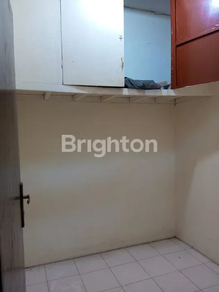 image RUMAH LOKASI STRATEGIS DEKAT SEKOLAHAN (1)