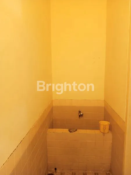 image RUMAH LOKASI STRATEGIS DEKAT SEKOLAHAN (5)