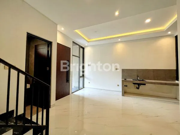 image RUMAH MODERN MINIMALIS 3LANTAI DUKUH KUPANG, DEKAT KE CIPUTRA WORLD (5)