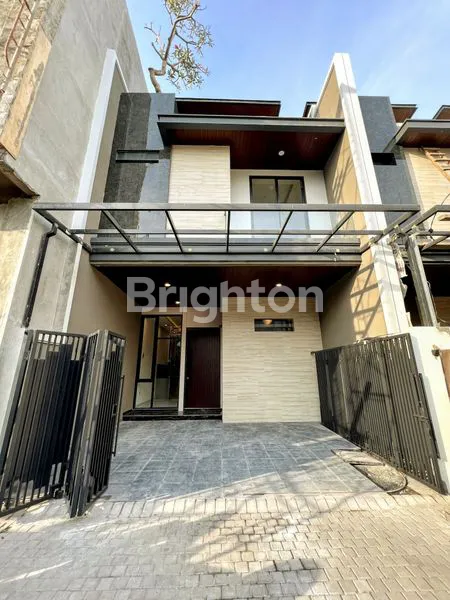 image RUMAH MODERN MINIMALIS 3LANTAI DUKUH KUPANG, DEKAT KE CIPUTRA WORLD (7)