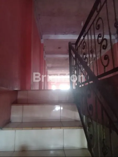 image RUKO TEMPAT SANGAT STRATEGIS UNTUK JADIKAN TEMPAT USAHA (2)