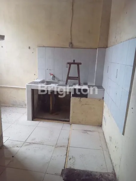 image RUKO TEMPAT SANGAT STRATEGIS UNTUK JADIKAN TEMPAT USAHA (3)