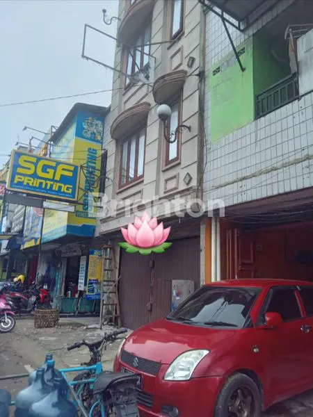 RUKO TEMPAT SANGAT STRATEGIS UNTUK JADIKAN TEMPAT USAHA