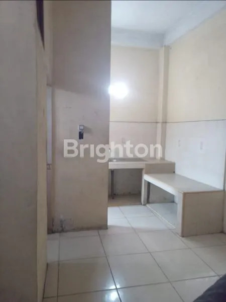 image RUKO TEMPAT SANGAT STRATEGIS UNTUK JADIKAN TEMPAT USAHA (4)