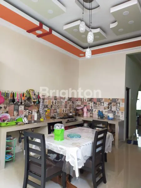 image RUMAH 2 LANTAI MINIMALIS CANTIK SIAP HUNI . SPEK MEWAH. AKSES JALAN MOBIL.LOKASI BELAKANG UKRIM. 1 KM KE KAMPUS UKRIM. 2,4 KM KE AAU. (2)