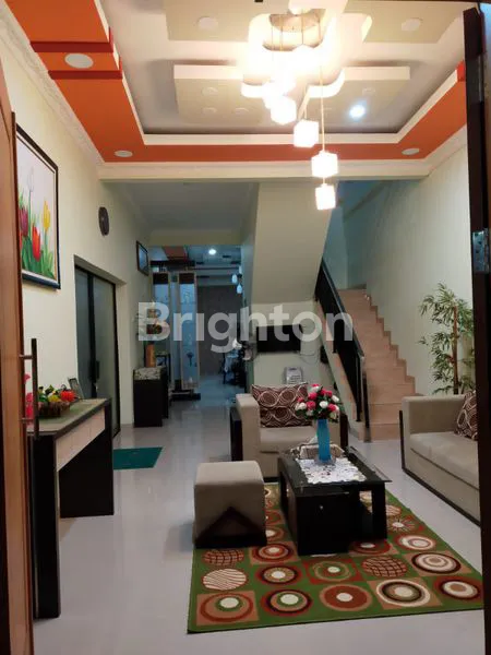 image RUMAH 2 LANTAI MINIMALIS CANTIK SIAP HUNI . SPEK MEWAH. AKSES JALAN MOBIL.LOKASI BELAKANG UKRIM. 1 KM KE KAMPUS UKRIM. 2,4 KM KE AAU. (4)