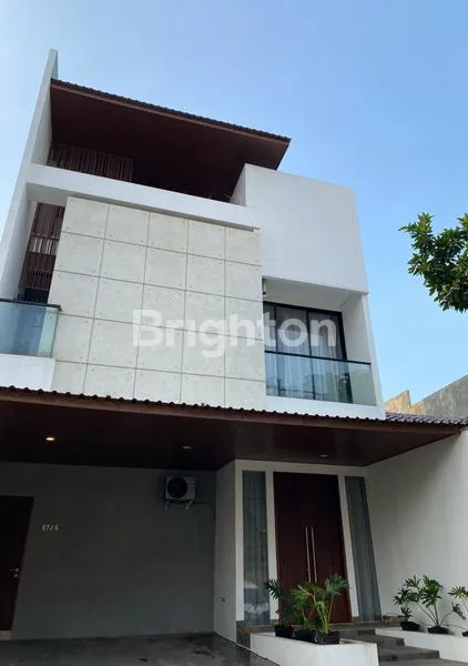 image RUMAH MODERN MINIMALIS 3 LT DI BUKTI SERPONG MAS SERPONG TANGERANG (1)
