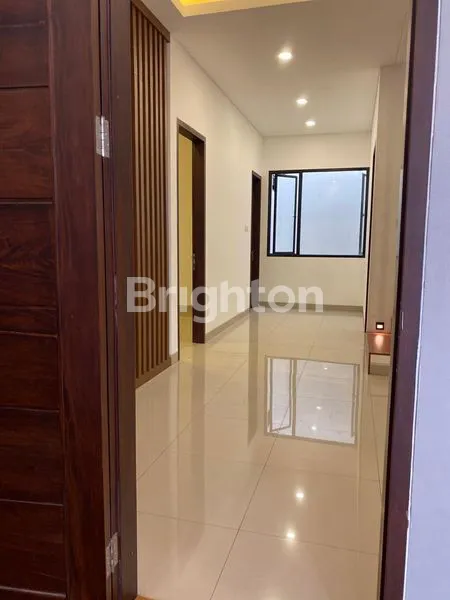 image RUMAH MODERN MINIMALIS 3 LT DI BUKTI SERPONG MAS SERPONG TANGERANG (5)