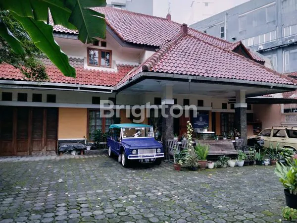 image RUMAH MEWAH SAYAP DAGO (5)