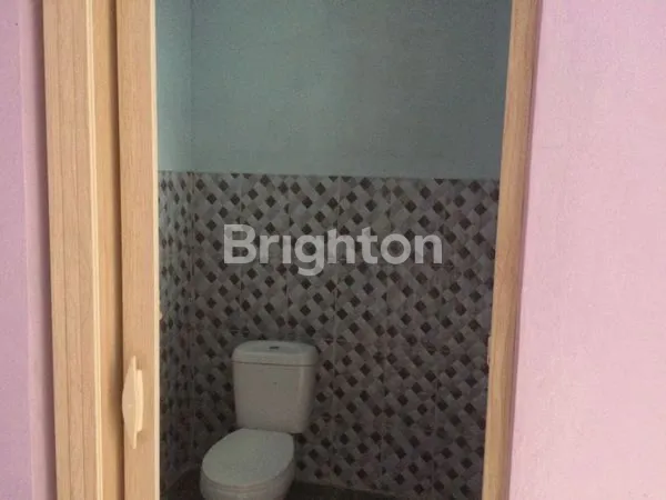 image RUMAH HOOK 2 LANTAI CENTER POINT SIAP HUNI (6)