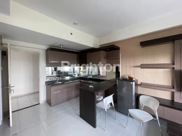 image MURAH BANGET APARTMENT UC CITRALAND FULL FURNISHED SIAP PAKAI TINGGAL BAWA KOPER. AREA STRATEGIS SANGAT RAMAI DI SURABAYA. VIEW GOLF (1)