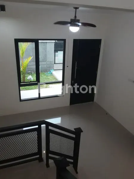 image RUMAH GRESS TENGGILIS UTARA  (8)