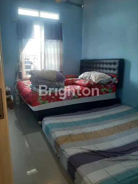 image RUMAH DUA LANTAI SIAP HUNI DAN STRATEGIS DIDALAM KOMPLEK DEPOK DUA (8)