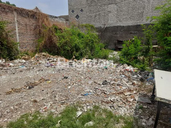 image TANAH KOTAK PINGGIR JALAN RAYA GENTAN, DEPAN LUWES GENTAN, BUTUH DI JUAL CEPAT (2)