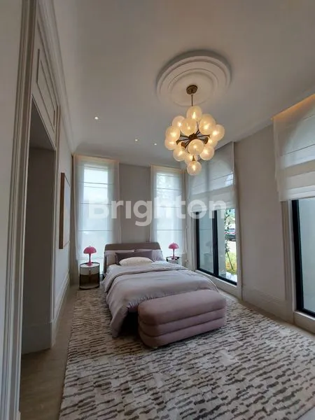 image RUMAH MEWAH DILENGKAPI LIFT DI CLUSTER GRAMERCY, ALAM SUTERA. (6)