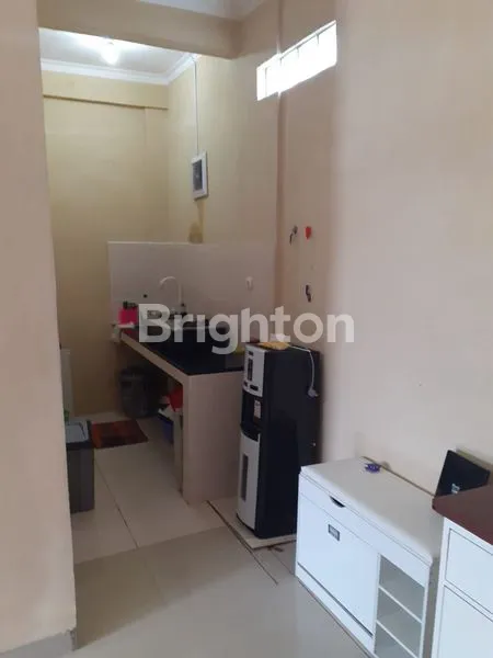 image RUMAH FULL FURNISHED DI PERUMAHAN DEKAT PINTU TOLL & JALAN RAYA DEPOK BOGOR (3)