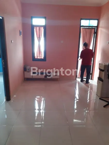 image RUMAH FULL FURNISHED DI PERUMAHAN DEKAT PINTU TOLL & JALAN RAYA DEPOK BOGOR (4)