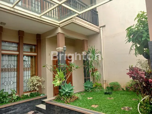 image RUMAH SARIJADI 2LT FULL FURNISHED (3)