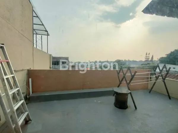 image RUMAH SARIJADI 2LT FULL FURNISHED (5)