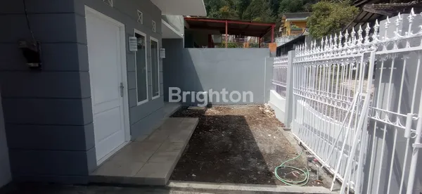 image RUMAH HUNIAN 1,5 LANTAI DI KOTA WISATA BATU DEKAT DENGAN SONGGORITI (8)