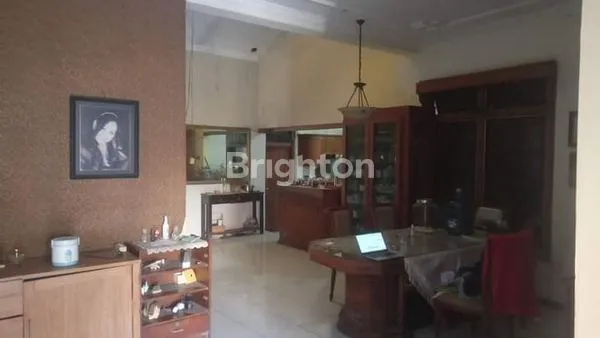 image RUMAH MEWAH WONOCOLO (3)