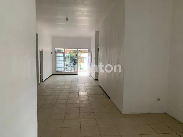 image RUMAH HOOK DI BENDUL MERISI SELATAN BELAKANG PLAZA MARINA SURABAYA (2)