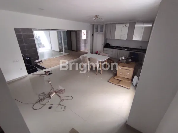 image RUMAH BARU MINIMALIS CITRALAND DEKAT GRAHA DAN PAKUWON (6)