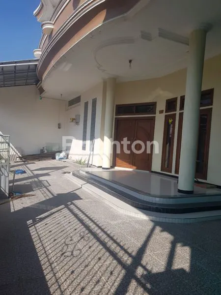 RUMAH BESAR BISA UNTUK TINGGAL & USAHA DI HOLIS BANDUNG