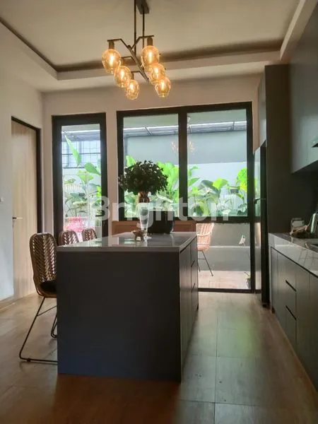 image RUMAH CANTIK MINIMALIS CENDANA PEAK BOULEVARD LIPPO KARAWACI UTARA FURNISH (5)