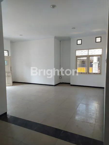 image RUMAH DI FAJAR INDAH COCOK UNTUK KANTOR 2 LANTAI FULL BANGUNAN DENGAN RUANGAN YANG CUKUP BANYAK ISTIMEWA DILENGKAPI DENGAN AC DEKAT PINTU  TOL DAN DEKAT DENGAN MANAHAN (2)