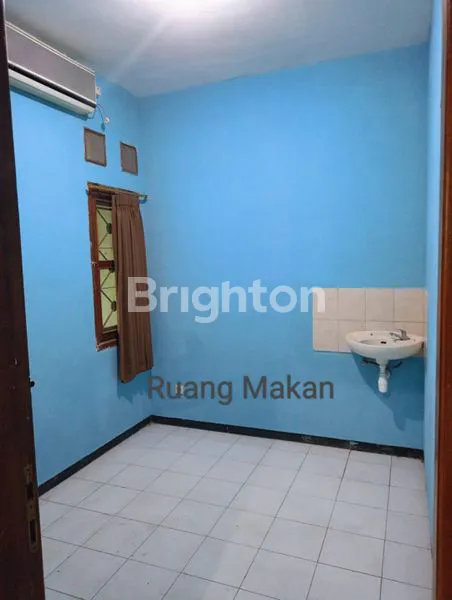 image SIAP HUNI LOKASI PERUMAHAN BABATAN PRATAMA EXCUTIVE WIYUNG SANGAT STRATEGIS KEAMANAN SATU PINTU* DEKAT KAMPUS UNESA* DEKAT PTC MALL * DEKAT GW CIPUTRA (6)