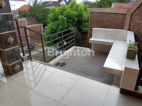 image RUMAH KOS AKTIF DENGAN DAPUR DAN KAMAR MANDI DI TIAP2 KAMAR, 2 LANTAI (6)