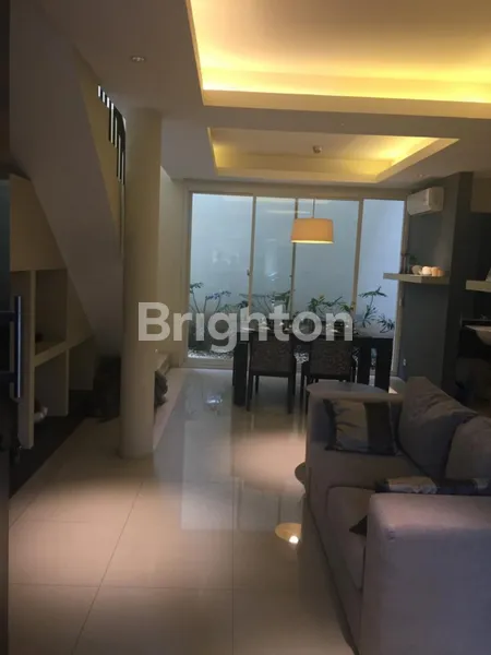 image RUMAH DIAN ISTANA CLUSTER MOCCA VRBANA SURABAYA (2)