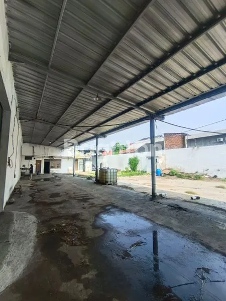 GUDANG DI MAINDROAD DEKAT DENGAN TERMINAL LEUWIPANJANG