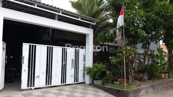 image RUMAH 1 1/2 LANTAI SIAP HUNI DEKAT PANDUGO NIRWANA MERR RUNGKUT (1)