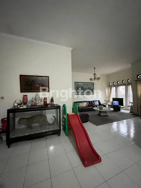 image RUMAH DI BUKIT NUSA INDAH CIPUTAT - LUAS TANAH 320 M2 - LUAS BANGUNAN 320M2 - HARGA 2.5 M / MASIH NEGO - SHM (3)