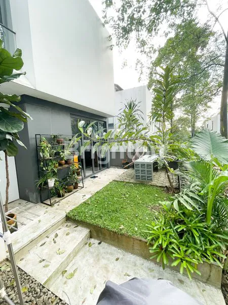 image RUMAH 2 LANTAI SANGAT ASRI DAN NYAMAN YVE HABITAT JALAN PENDOWO LIMO DEPOK JAWA BARAT  (5)