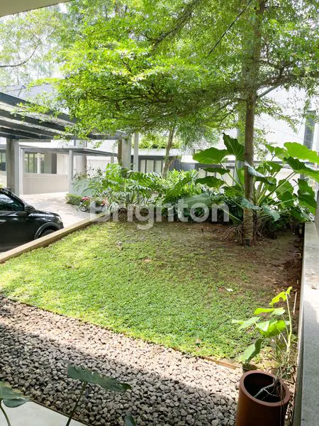 image RUMAH 2 LANTAI SANGAT ASRI DAN NYAMAN YVE HABITAT JALAN PENDOWO LIMO DEPOK JAWA BARAT  (7)