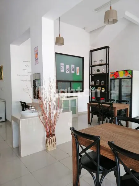 image RUKO GANDENG DARWIN GADING SERPONG COCOK UNTUK RESTO DAN KANTOR - HARGA 10 M - 3 STGH LANTAI - LETAK RUKO SANGAT STRATEGIS (2)