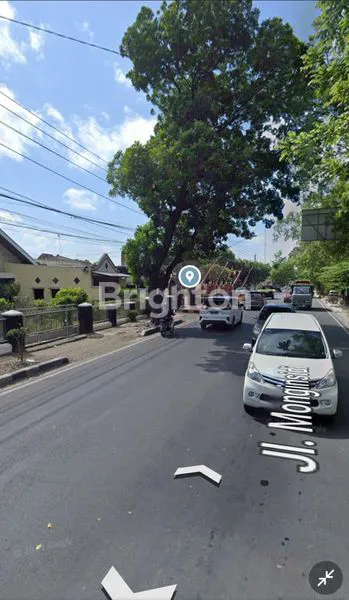 image RUMAH STRATEGIS DI JALAN MONGINSIDI - SOLO (2)