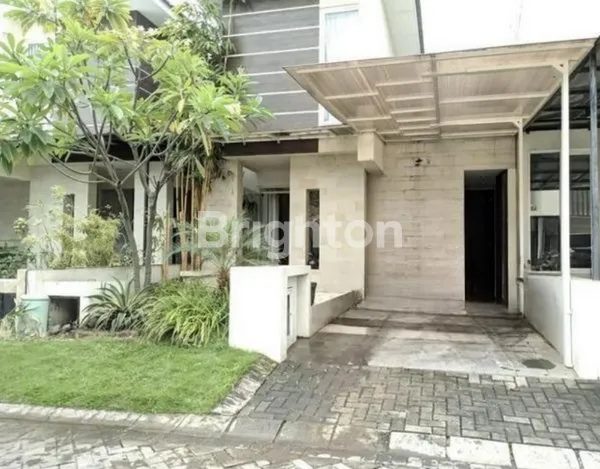 image MINIMALIS FULLY FURNISHED DIAN ISTANA MOCA VRBANA ROW 2,5 MOBIL (1)