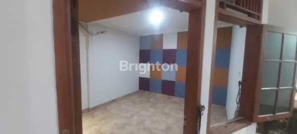 image RUMAH 2 LANTAI ASRI, BARU, BARU RENOVASI SIAP HUNI DI KOMPLEK WALIKOTA SUKAPURA JAKARTA UTARA (3)