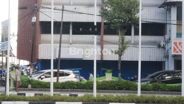 RUKO GANDENG 3 LANTAI 2 PINTU COCOK UNTUK ALFAMART ATAU KLINIK