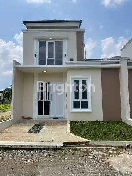 image RUMAH BARU BERKONSEP MODERN CLASSIC SIAP HUNI LOKASI STRATEGIS AREA CILODONG (8)