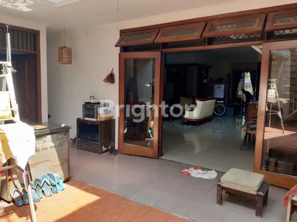 image RUMAH SUKOMANUNGGAL JAYA SURABAYA (8)